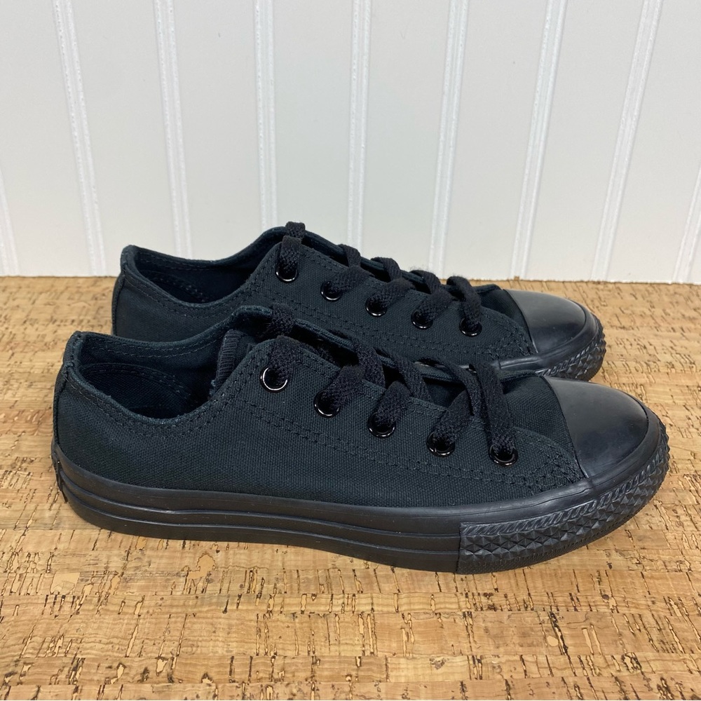 Converse Chuck Taylor All Star Low Top Sneakers